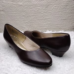 Soft Style Hush Puppies Dark Brown Faux Leather Almond Toe Slip On Pump Shoe
